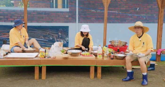 송지효, '여객선 사업가' 딸은 다르네...'큰손 FLEX'에 현장 발칵…
