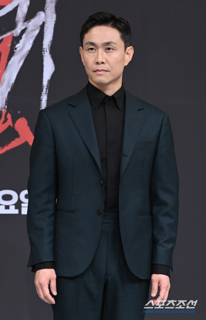 [공식] '악귀' 오정세, 코로나19 확진…"예정된 일정 부득이하게 연기…