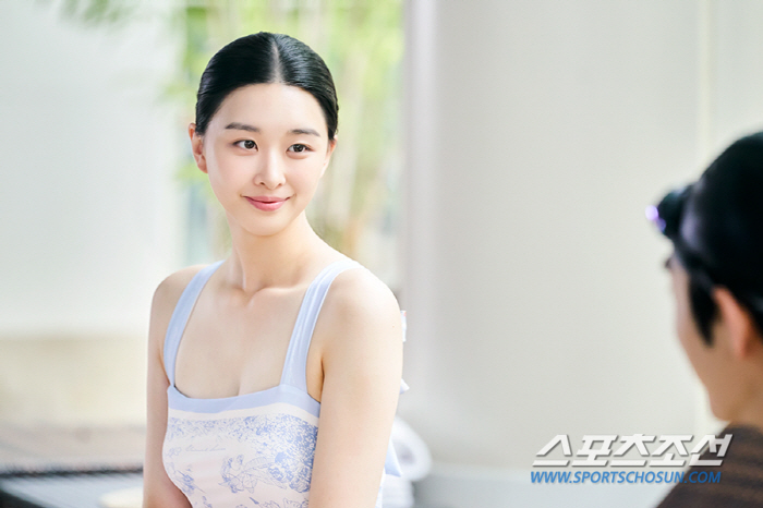 [SC프리뷰]'아씨 두리안' 이다연, 한복 벗고 수영복 몸매…"쳐다보지 …