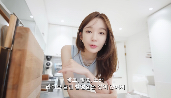 강민경, 뚜렷한 '입금 전·후' "이러면 빠져…근데 배고파" (걍밍경)