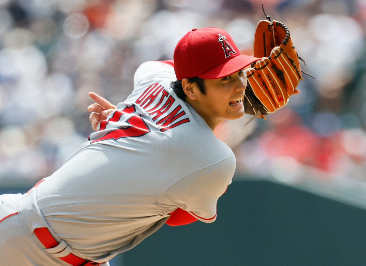 이제 오타니 이슈는 '커리어 어닝, 역대 1위 등극', A로드와 트라웃 …