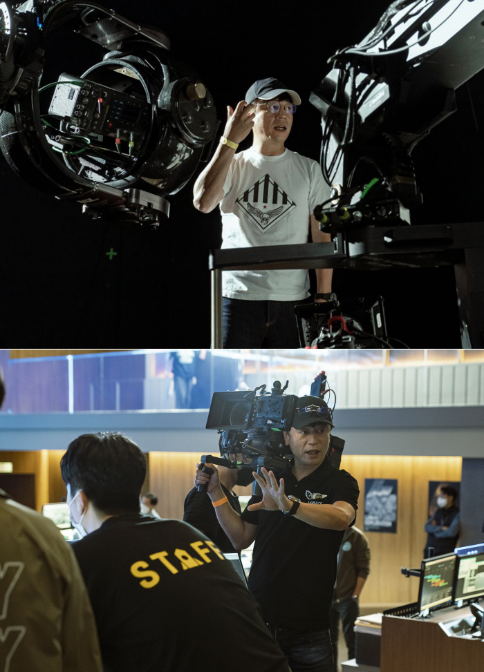 [SC인터뷰] "경쟁자 된 강림X해원맥 응원"…'더 문' 김용화 감독, …