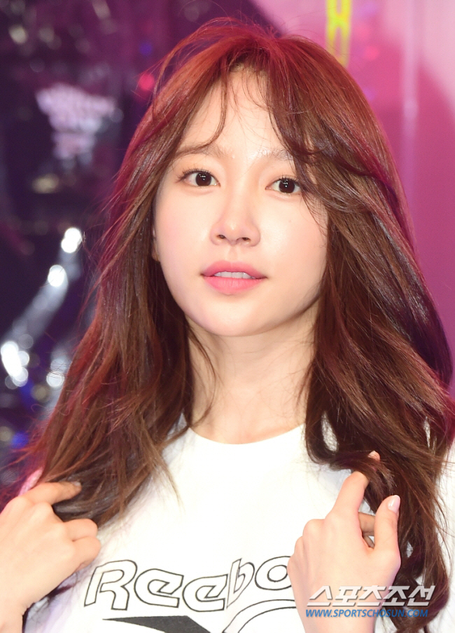 하니 "연기 시작 5년째, 슬럼프 중 연극 제의..겁났다"(브런치카페)[…