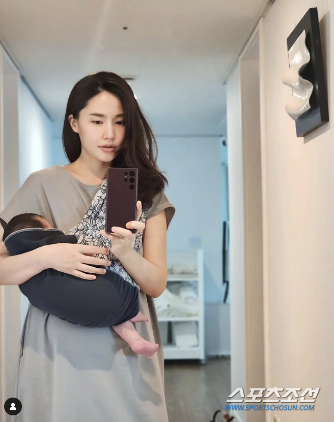 "초음파 시절부터 예뻤던 진이."…공현주, 또렷한 이목구비의 딸 공개