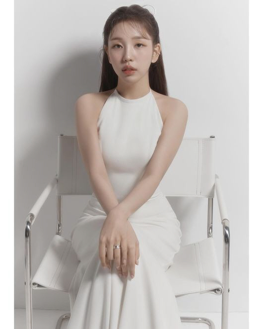 "결혼, 얼마 안남았다"..백아연, 더 예뻐진 예비신부 웨딩화보[종합]