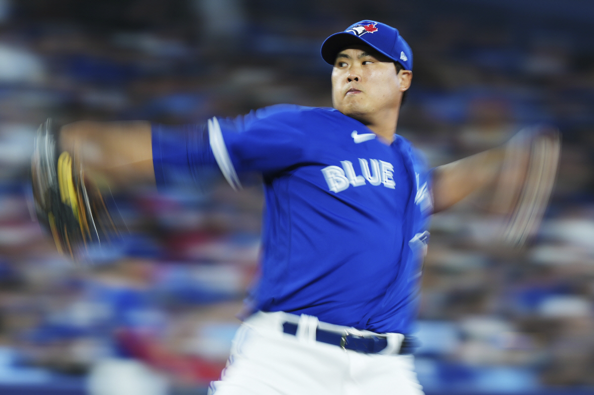 '5이닝 9안타 3K 4실점' RYU, 80구 최고 146.5㎞ 가능성 …