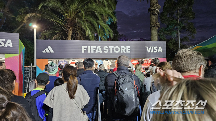 "우리만 없어" 女월드컵 FIFA스토어엔 결국 한국 머풀러가 사라졌다[女…
