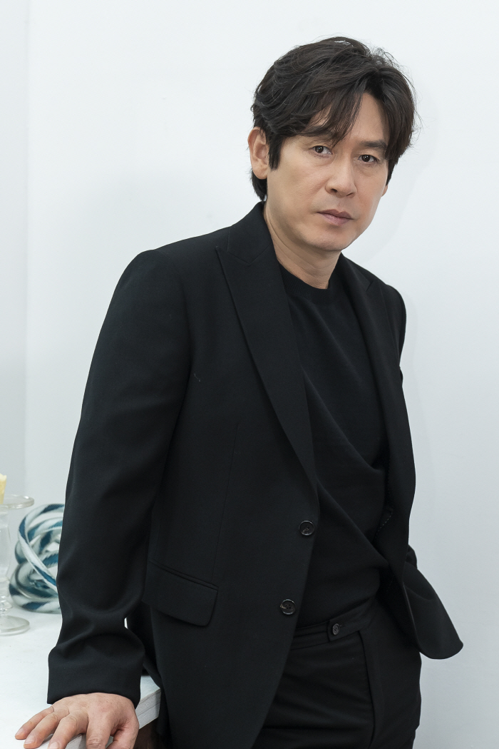 [SC인터뷰] "이준호→도경수, 그놈들 잘될 줄 알았지"…설경구, '지천…