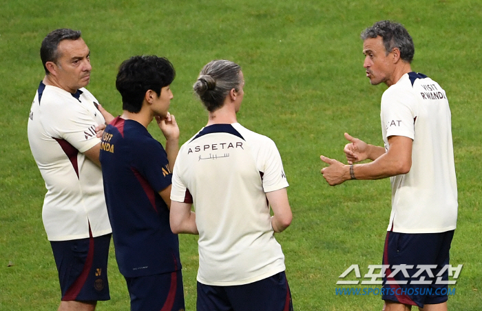 [현장라인업]'이강인 일단 벤치' PSG-전북 명단발표…네이마르 전격 선…