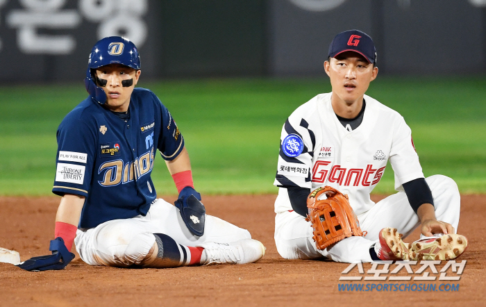 9이닝 중 3자범퇴 7번! 롯데, '+10'에서 '-5'까지 단 64일……