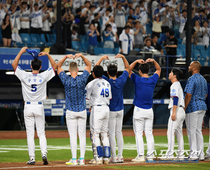 '경련도 참고 던졌다' 에이스의 책임감...뷰캐넌의 투혼이 불러온 효과 …