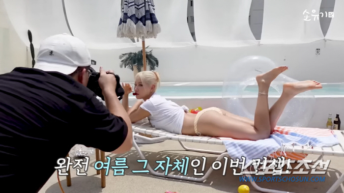 '95㎝' 힙 사이즈 소유, 손바닥 보다 작은 비키니로 가려질까?