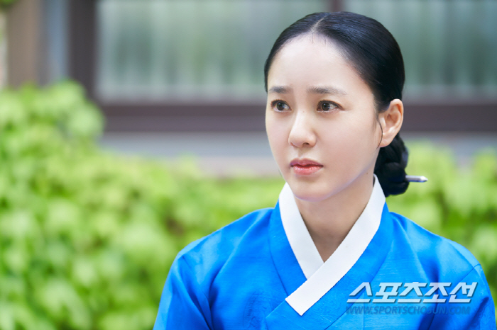 '아씨 두리안' 박주미·이다연, 조선시대로 돌아가나? 검은 바위 보며 "…