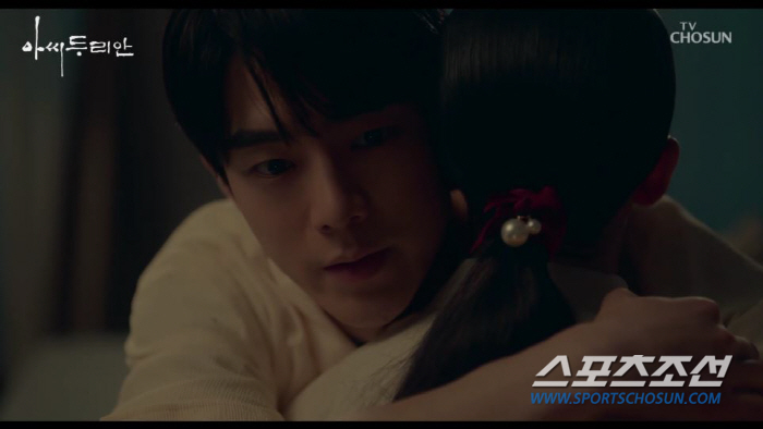 [SC리뷰]'아씨 두리안' 최명길, 곽민호 '충격' 프러포즈에 시청률은 …