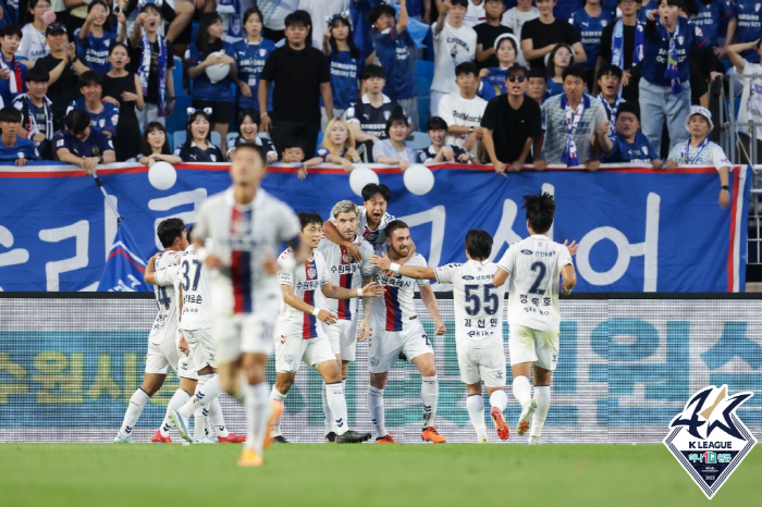 '이제 반등하나 했는데' 수원FC에 내려진 날벼락, '주포' 라스, 음주…