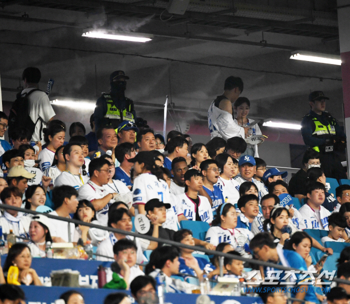 "칼부림 예고글 또 올라왔다" 야구장에 연이틀 긴장감, 금속탐지기까지 등…