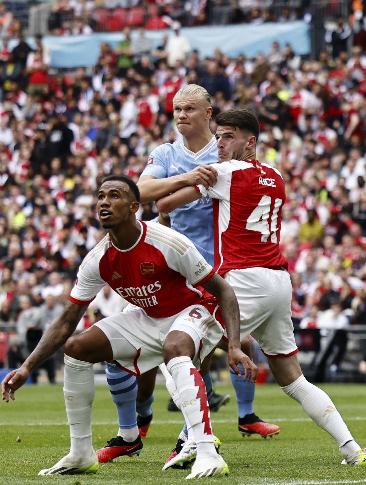 트로사르 극장 동점골!+램스데일 선방쇼! 아스널 커뮤니티실드 승부차기 승…