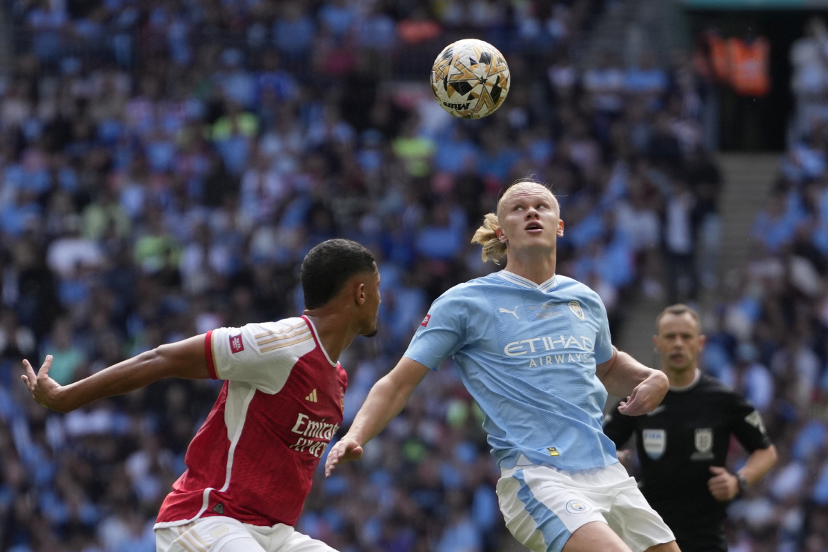 트로사르 극장 동점골!+램스데일 선방쇼! 아스널 커뮤니티실드 승부차기 승…