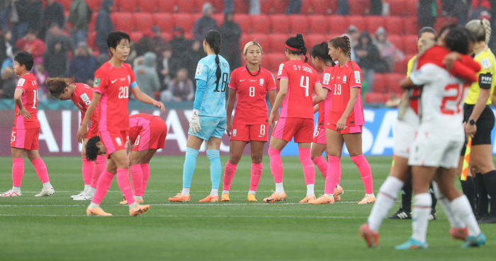 "내탓이오"없는 韓여축 어른들,겸허한 성찰 없인 미래도 없다[女월드컵 결…