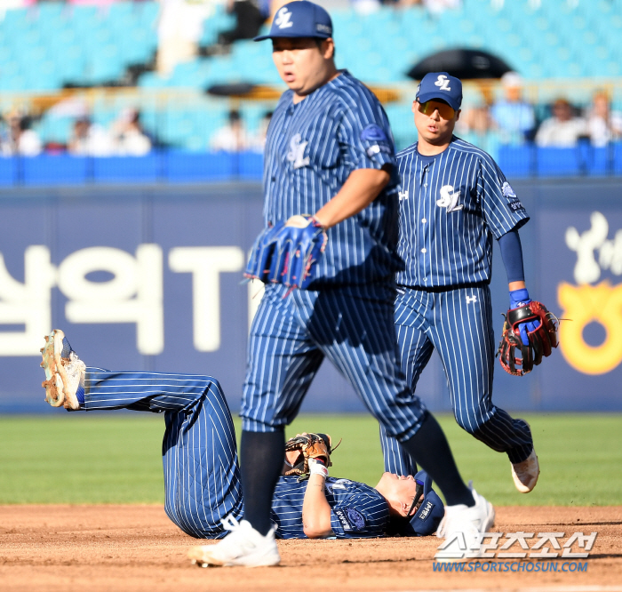 '115일 만에 올라왔는데…' 효자 이적생 강렬한 존재감 탓? 왕조 유격…