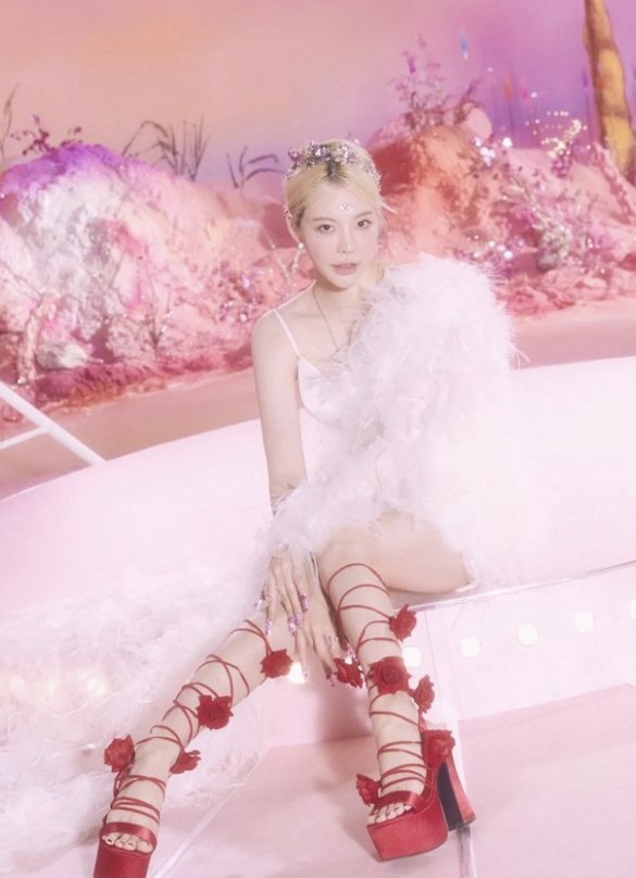 [공식] 소녀시대 써니, 16년 몸담은 SM 떠난다…"전속계약 종료, 멤…