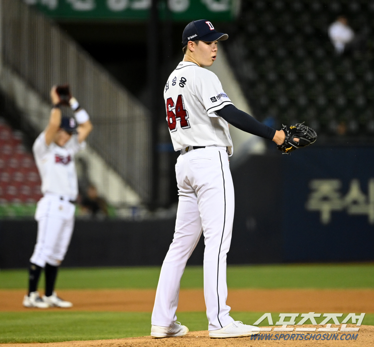[잠실현장]5.1이닝 4사구없이 3안타 1실점, 이승엽 감독 "최승용이 …