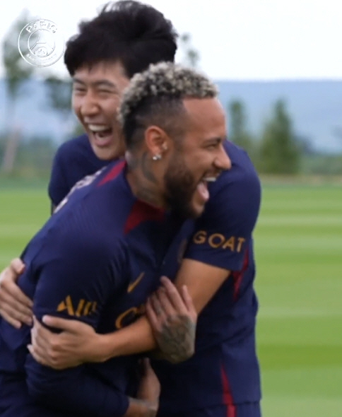 '이강인과 브로맨스 해체?' PSG, 네이마르 매각 가능성 열었다, 바르…