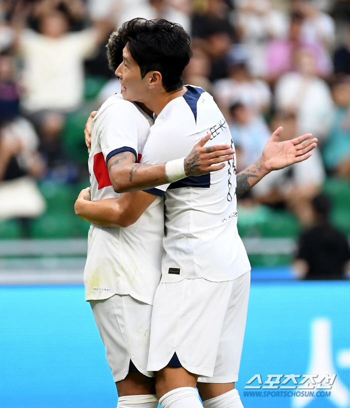 '이강인과 브로맨스 해체?' PSG, 네이마르 매각 가능성 열었다, 바르…