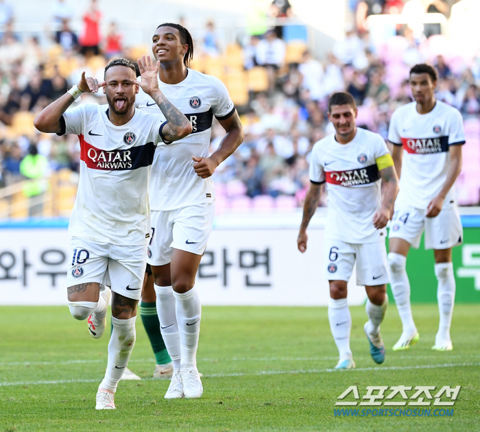 '이강인과 브로맨스 해체?' PSG, 네이마르 매각 가능성 열었다, 바르…