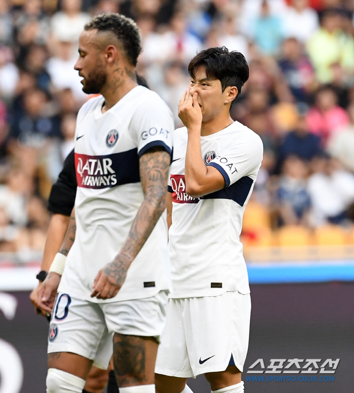 '이강인과 브로맨스 해체?' PSG, 네이마르 매각 가능성 열었다, 바르…