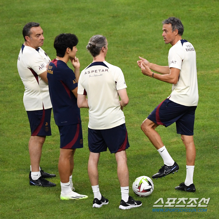 'LEE 날벼락!' PSG '찐친' 네이마르 이적 요청→잠재적 경쟁자 영…