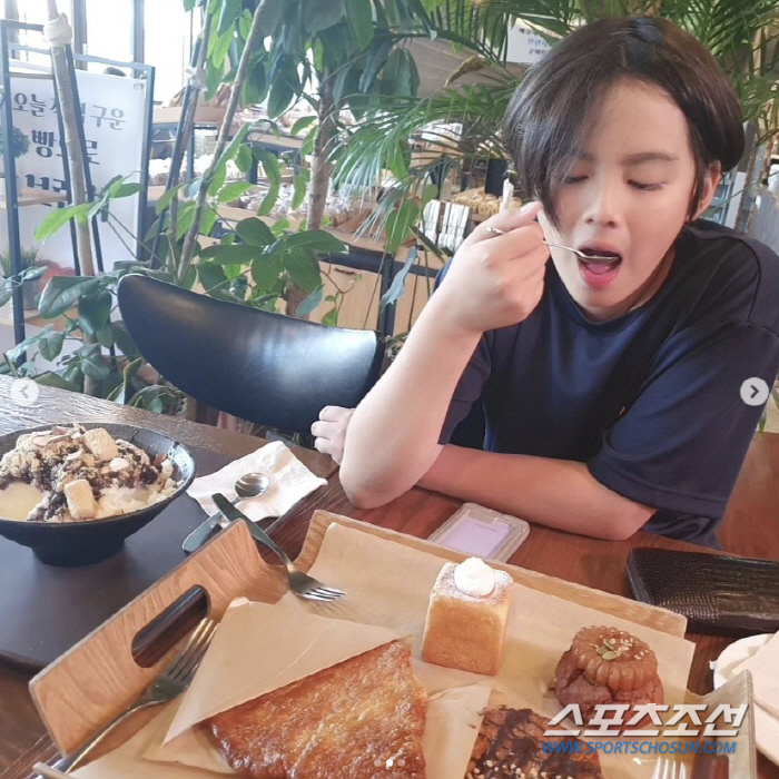 '꽃미남 배우' 2세들, 비주얼 대결 '후끈'…류진 아들 찬호·정태우 아…