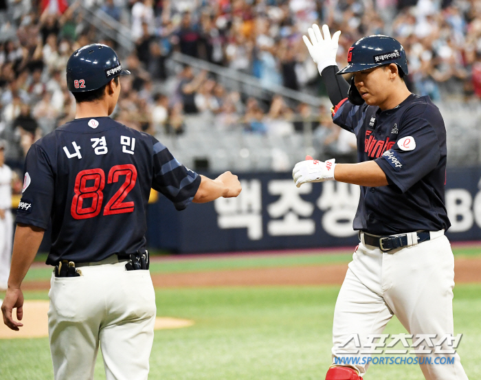 "도대체 롯데 이정훈이 누구야?" 3연전 8안타 4볼넷 12출루…7월 첫…