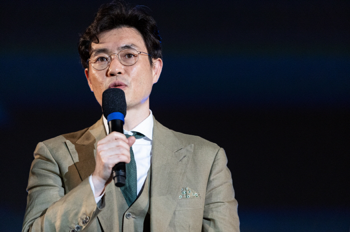 '밀수', 로카르노 국제영화제도 홀렸다…레드카펫·야외 상영 성료