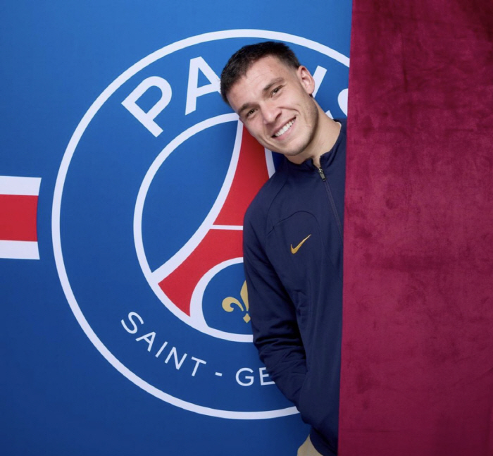 이강인 PSG 리그 개막전 선발출전 원톱 예고, '하무스가 건강해지기 전…