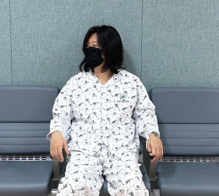 윤도현, 암 투병 고백 후 "응원에 몸 둘 바 몰라, 힘내서 함께 이겨내…