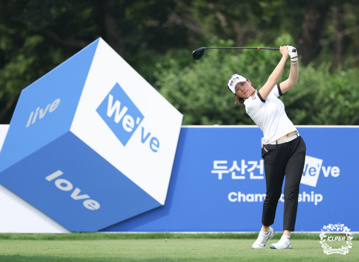 신인상 경쟁, 3인방만 있다고? 나도 있다! 두산건설 챔피언십 공동 선두…
