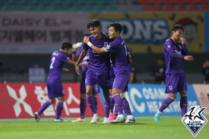 선두권 도약 노린 K리그2 안양, 아쉬운 승점 1점…안산과 1-1 무승부