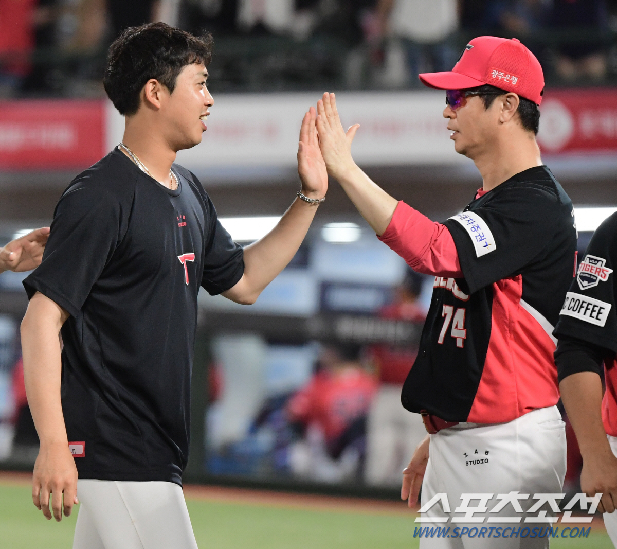 "임기영 2⅓이닝 퍼펙트!" ERA 2.44 믿을맨 대활약…사령탑의 만족…