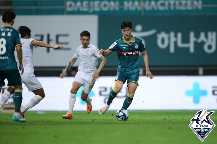 '티아고 멀티골' 대전, 서울에 4대3 승리 '서울전 3경기 무패+6위 …