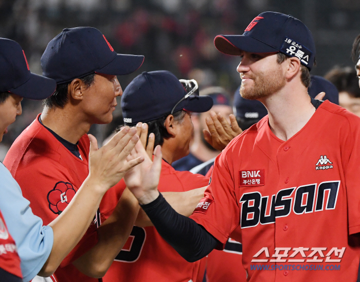 "반즈가 경기를 지배했다!" 5강 기다려! 가을야구 희망 밝힌 위닝시리즈…