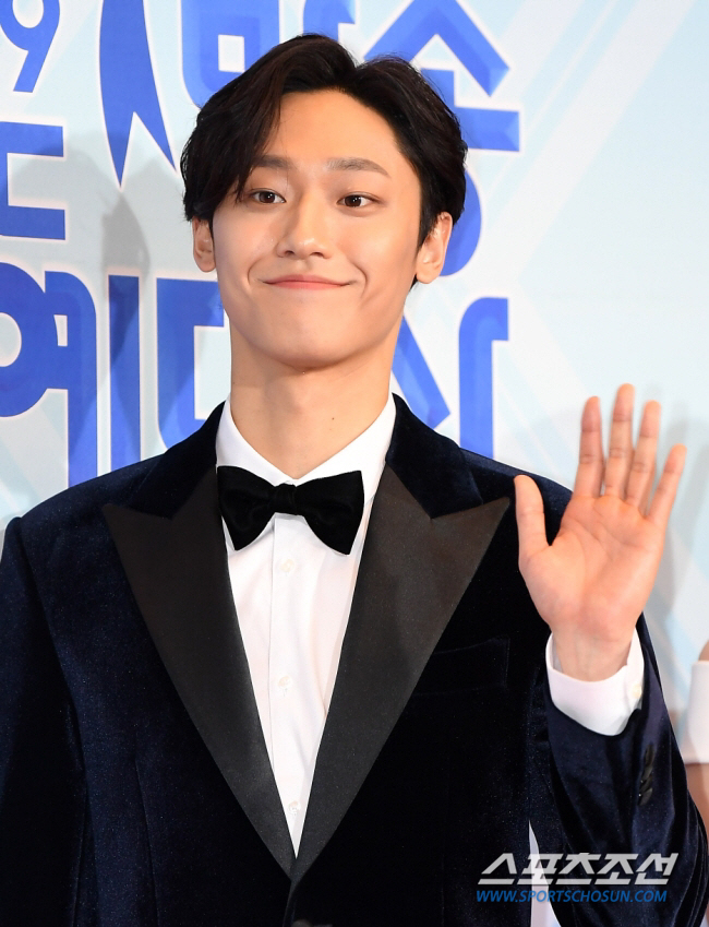 이도현, 오늘(14일) 공군 군악대 입대…'곰신' 된 ♥임지연, 스케줄 …