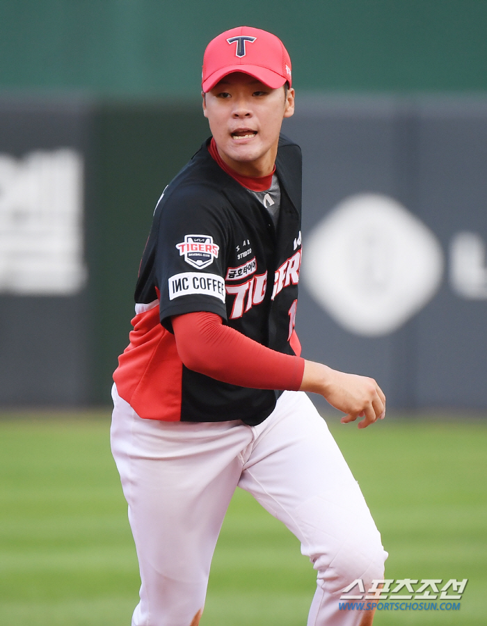 캡틴 빈자리 대체자 낙점→부담 너무 컸나…뼈아픈 실책 질롱 유학생 결국 …