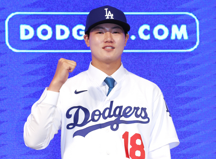 160㎞ 박찬호의 길 갈까? 장현석 LAD 팜서 3년 안에 끝낸다는 각오…