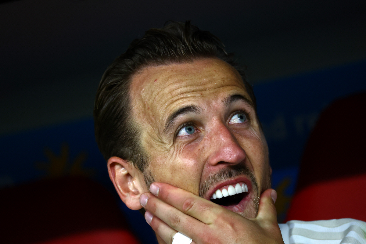 '토트넘 뉴 캡틴' 손흥민의 특별한 품격, 특별한 아이디어 "팬 앞에서 파이팅 하자", '부주장' 매디슨도 '감탄'