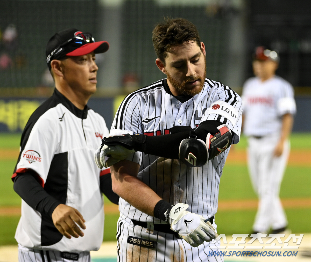 KBO, '과격 항의→퇴장' LG 오스틴에 제재금 50만원 징계