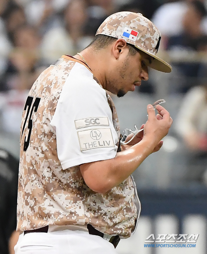 안우진 이어 후라도까지 쉰다…'꼴찌 가시밭길' 키움은 왜 이런 결정을 내…