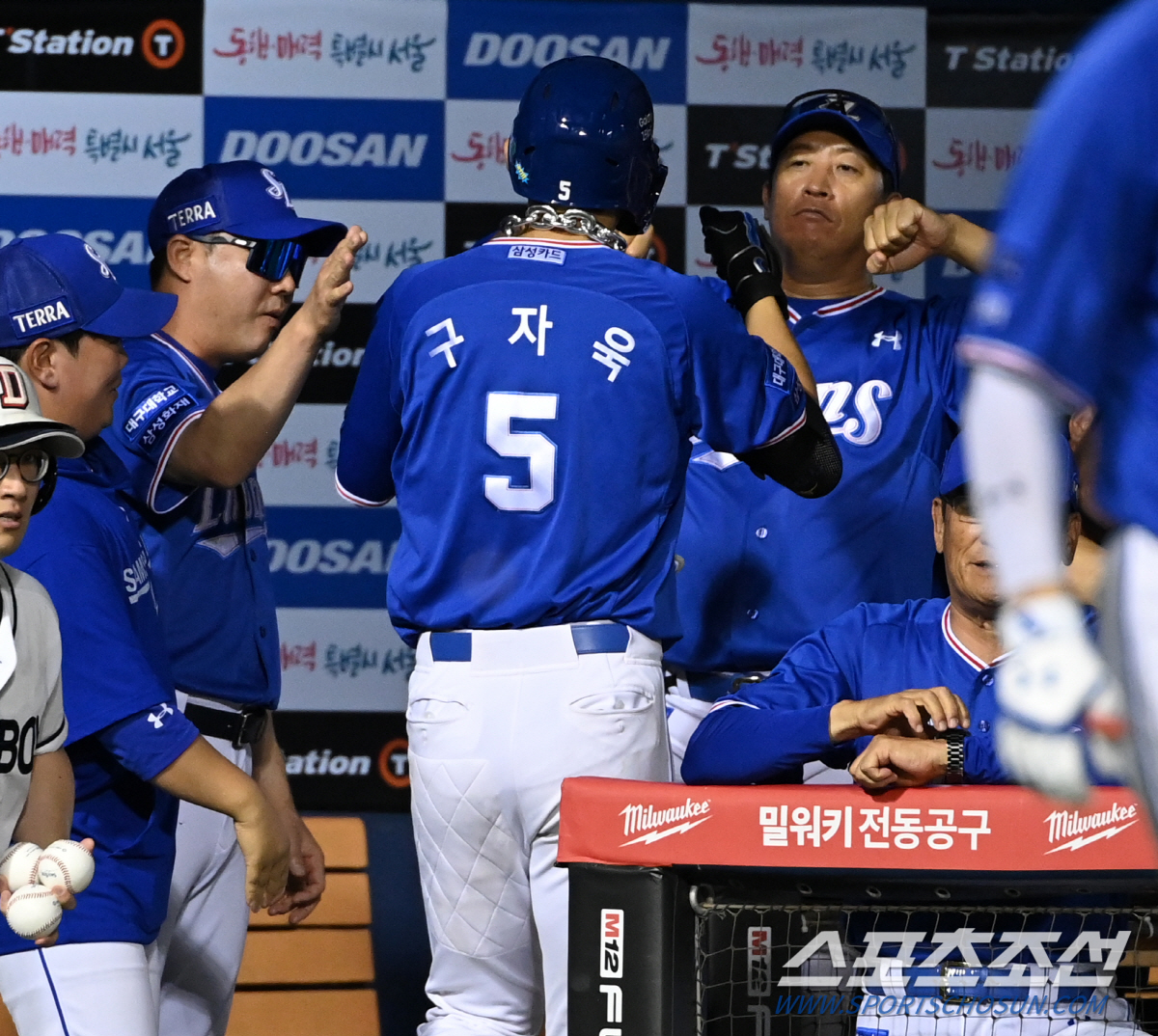 '캡틴의 저주' 리딩히터는 왜 예외일까...'끝내기→우땅' 준비한 열정 …