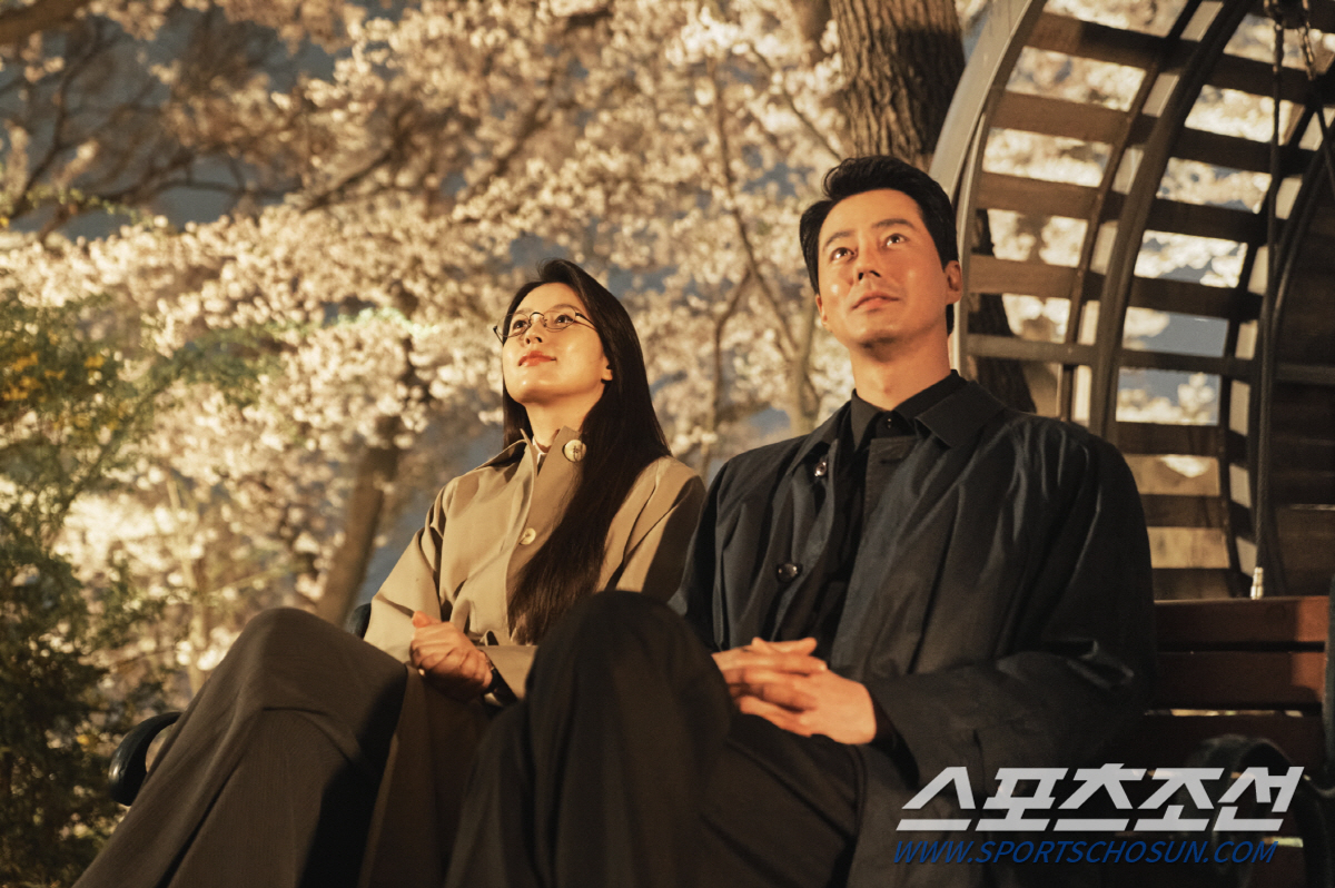 [SC이슈]다 된 '무빙' 밥에 재뿌리기? 8.9회 오류에 주연배우 류승…