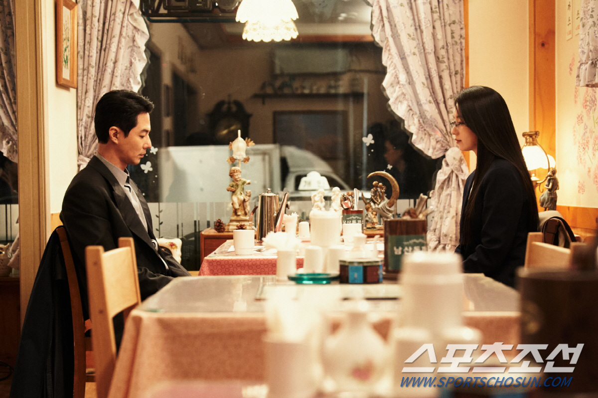 [SC이슈]다 된 '무빙' 밥에 재뿌리기? 8.9회 오류에 주연배우 류승…